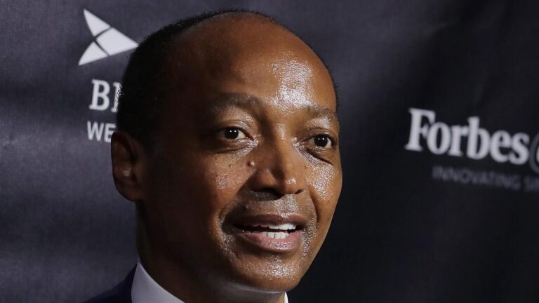 Africa’s First Black Billionaire Motsepe Says Best Entrepreneurs Exude Musk-esque Confidence