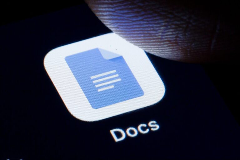 Google Docs Assisted Text Feature Fails In Its Inclusive Language Suggestions