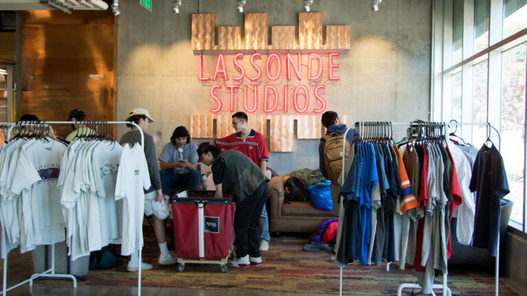 Off the Rack: A marketplace for young fashion entrepreneurs