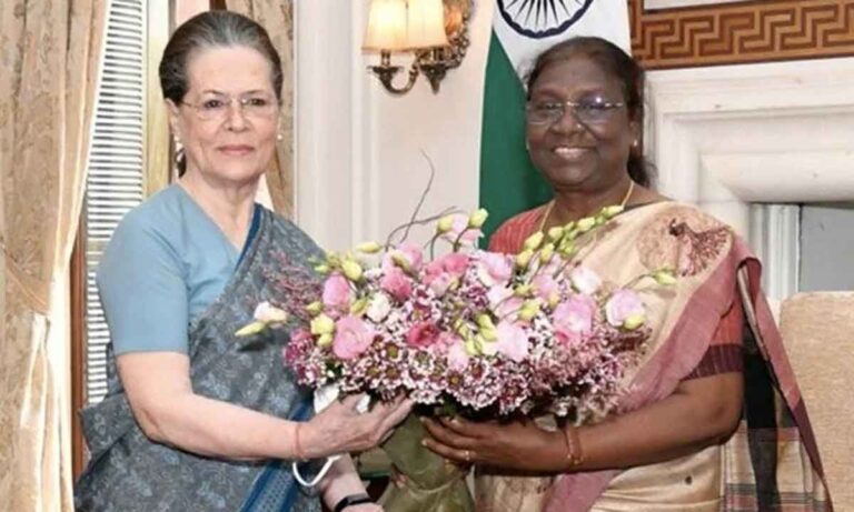 Sonia meets President Droupadi Murmu