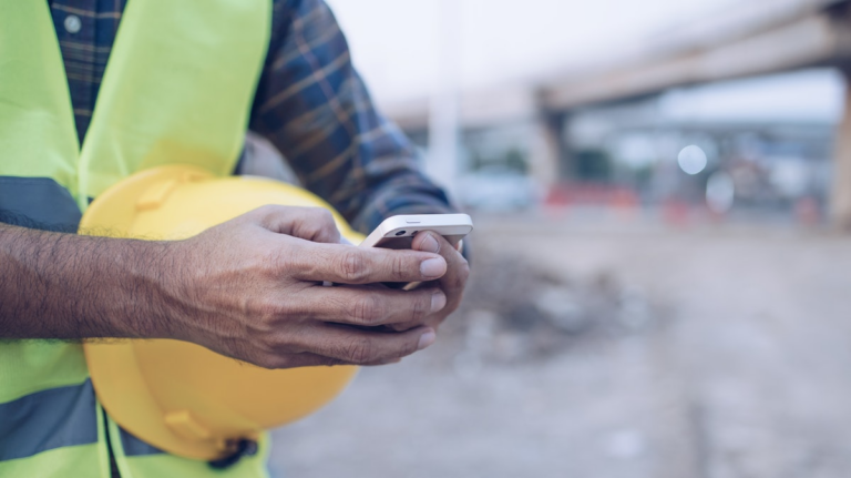 Benefits of Integrating Digital Check-in with Construction Project Management Software