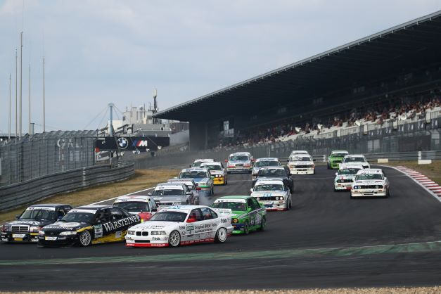 DTM legend Olaf Manthey continues to write his success story in DTM Classic Cup