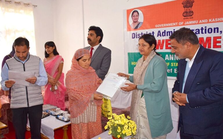 Union MoS Education lauds innovation of students in Budgam