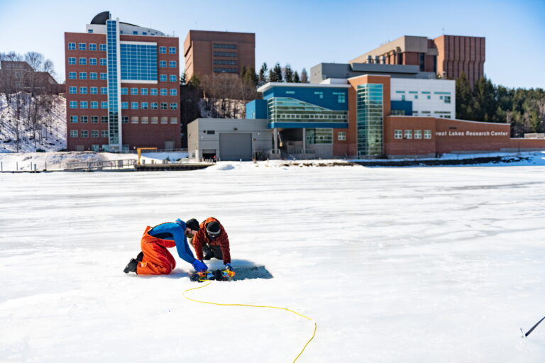 Water technology to tackle climate, energy and mobility challenges in the Great Lakes