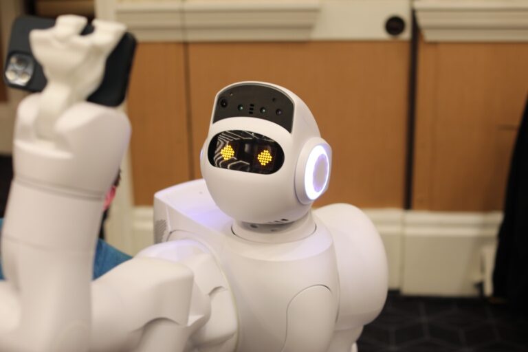 The Aeo robot is designed to patrol and disinfect hospitals • TechCrunch